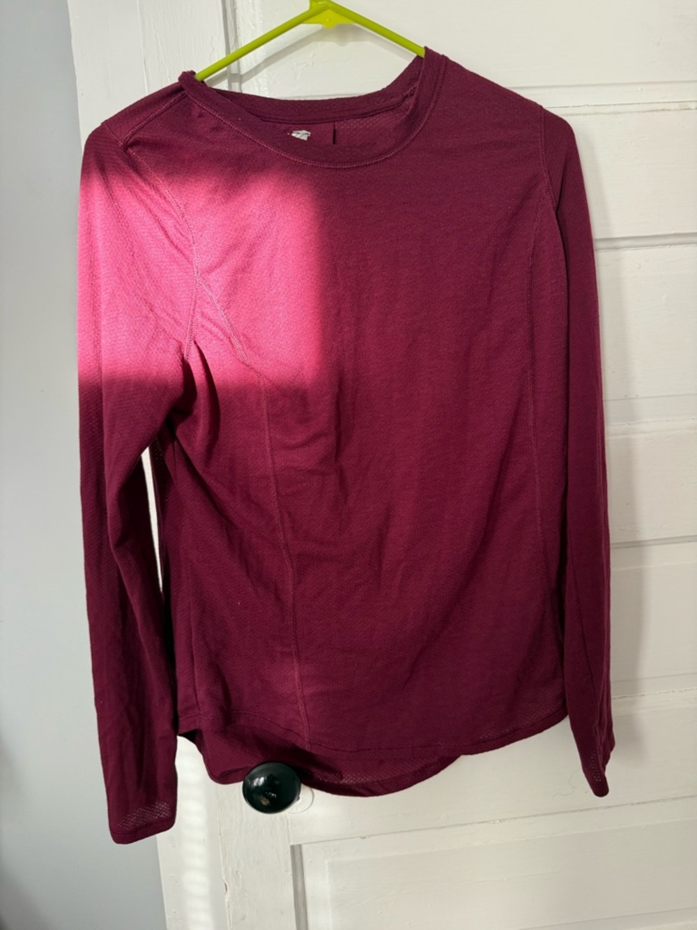 Avia Women's Crewneck Top in Berry